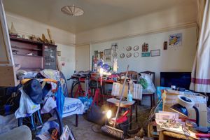 Lounge/Diner- click for photo gallery